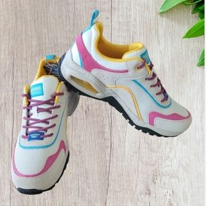 women's skechers hiking shoes size 8.5